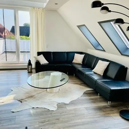 160qm 5 Schlafzimmer 1 Wohnzimmer Terrasse Und Balkon
