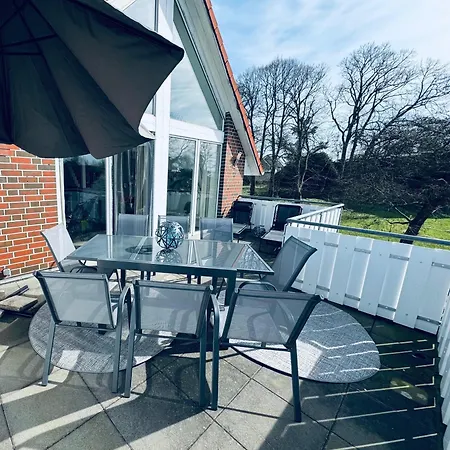 160qm 5 Schlafzimmer 1 Wohnzimmer Terrasse Und Balkon Apartment *